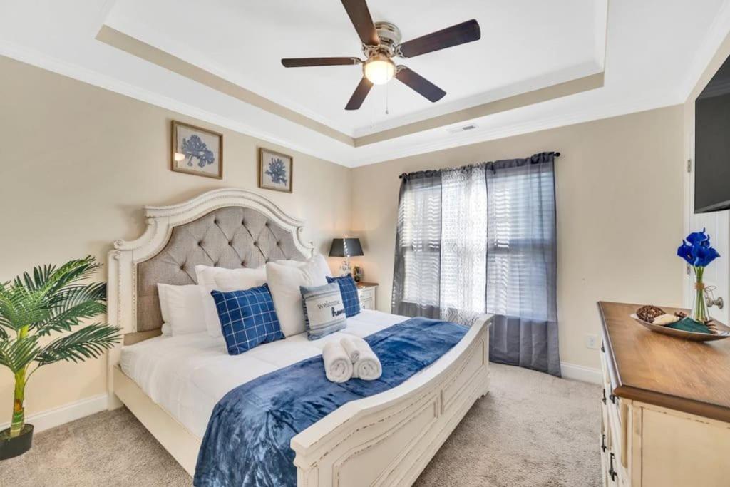 Cozy 2B Townhouse King Bed Free Parking Tv In Brs Villa Конкорд Екстериор снимка